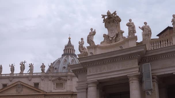 De Viktor Emanuel Nationaal Monument van Vittorio Emanuele in Rome - een toeristische attractie — Stockvideo