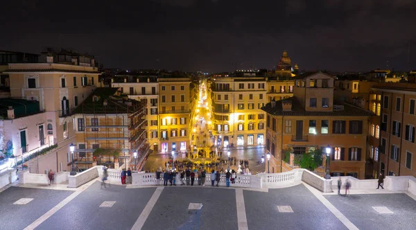 著名的西班牙台阶在罗马-大旅游胜地 — 图库照片