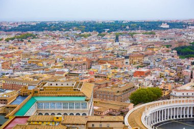 Roma St Peters Bazilikası'nın tepesinden üzerinde etkileyici havadan görünümü
