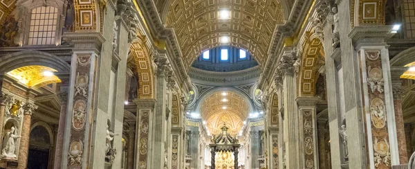 Basílica de San Pedro en Roma - El Vaticano — Foto de Stock