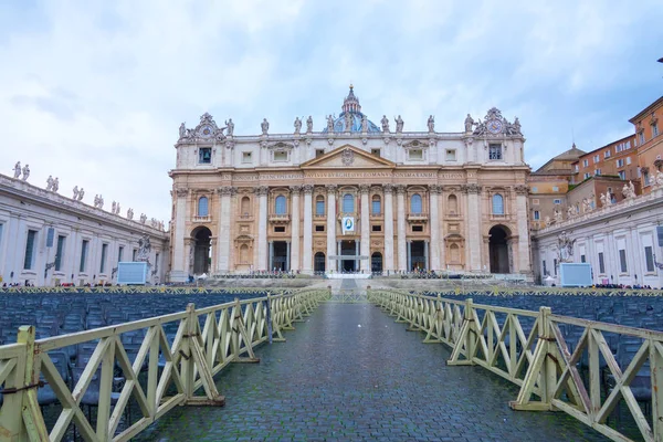 Η πλατεία του Αγίου Πέτρου στο Βατικανό, Ρώμη — Φωτογραφία Αρχείου