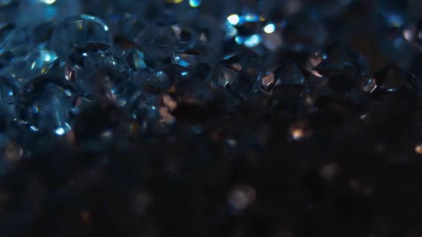 Crystrals o decoración de diamantes - hermoso fondo — Vídeos de Stock