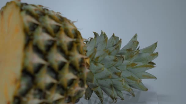 Frische Ananas - Nahaufnahme — Stockvideo