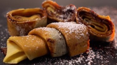 Fransızca krep dolu çikolata ile - tatlı gözleme Fransa gelen tatlı
