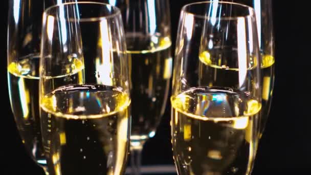 Verres de Champagne ou de vin mousseux — Video