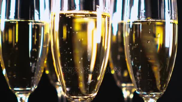 Champagne cher sur une célébration — Video