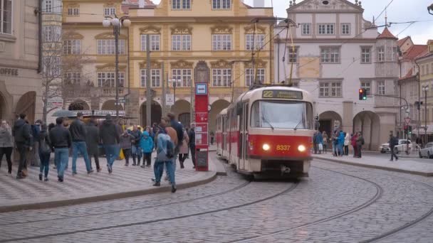 Emberek Séta Prága Prága Cseh Köztársaság 2017 Március — Stock videók