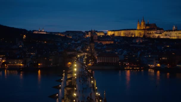 Persone Sul Ponte Carlo Praga Repubblica Praga Ceca Marzo 2017 — Video Stock