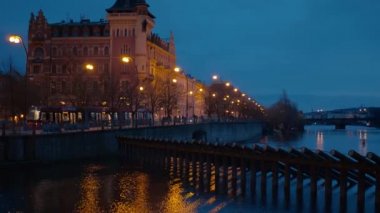 Vltava nehir kenarı Prag Panoraması - Çek Cumhuriyeti - 20 Mart 2017