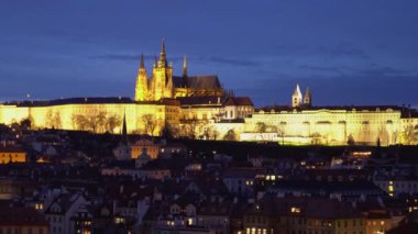  Prag / Çek Cumhuriyeti - 19 Şubat 2017: Prag City'deki güzel binalar