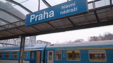 Praha Merkez İstasyonu - Prag Tren İstasyonu - PRAGUE, CZECH Cumhuriyet - 20 Mart 2017