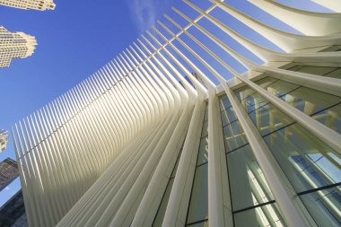 Etkileyici mimari, yeni Westfield Alışveriş Merkezi, Dünya Ticaret Merkezi New York - Manhattan - New York - 1 Nisan 2017