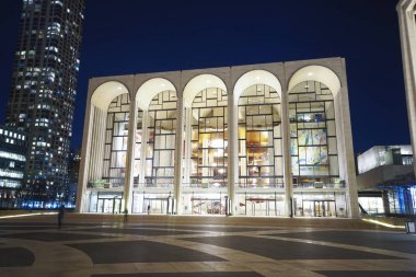 -Lincoln Center Manhattan - Manhattan - New York Metropolitan Opera - 1 Nisan 2017 araya geldi.