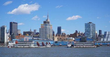 Empire State Binası-Manhattan - New York - 1 Nisan 2017 ile Midtown Manhattan Skyline