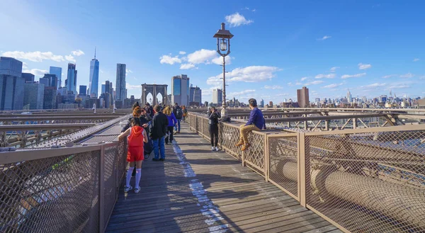 Brooklyn Bridge Nowy Jork - znany punkt orientacyjny Manhattan - Nowy Jork - 1 kwietnia 2017 r. — Zdjęcie stockowe