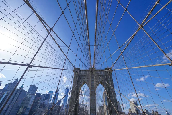 Brooklyn Bridge Nowy Jork - znany punkt orientacyjny Manhattan - Nowy Jork - 1 kwietnia 2017 r. — Zdjęcie stockowe