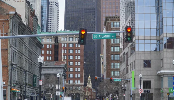 Miasto Północnej Boston Atlantic Avenue - Boston, Massachusetts - 3 kwietnia 2017 r. — Zdjęcie stockowe