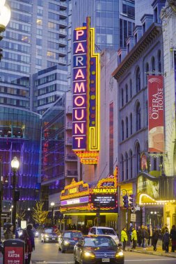 Ünlü Paramount Tiyatrosu Boston - Boston, Massachusetts - 3 Nisan 2017