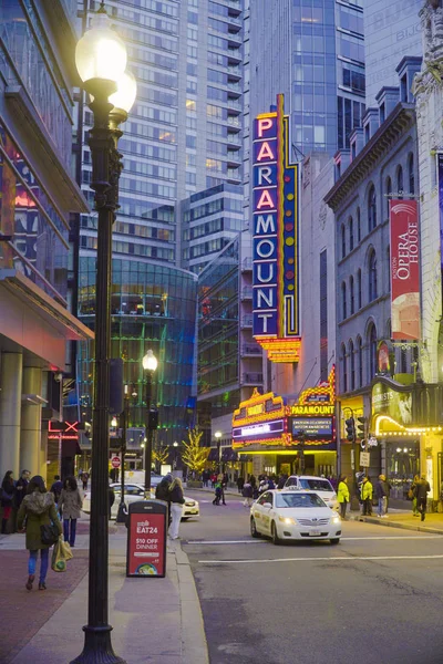 Berühmtes paramount theater in boston - boston, massachusetts - 3. april 2017 — Stockfoto