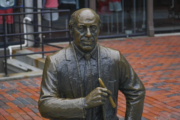 Bronzestatue in der Fußgängerzone von North Boston - Boston, massachusetts - 3. April 2017 — Stockfoto