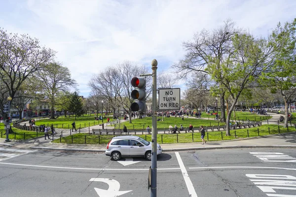 Dupond Circle en Washington - WASHINGTON DC - COLUMBIA - 7 DE ABRIL DE 2017 —  Fotos de Stock