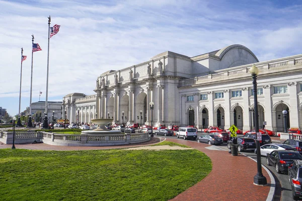 Washington Union Station en un día soleado - WASHINGTON DC - COLUMBIA - 7 DE ABRIL DE 2017 —  Fotos de Stock