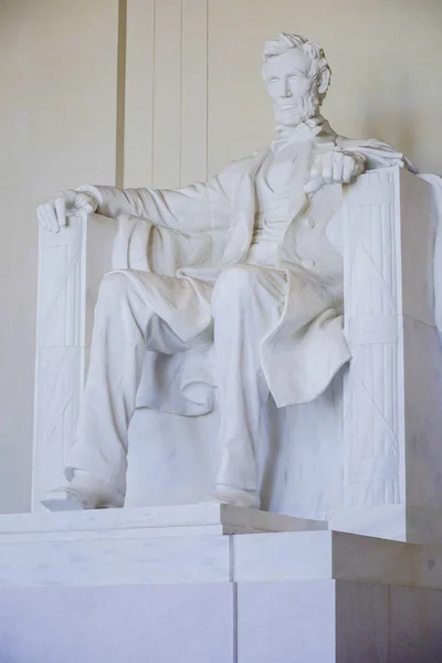 Lincolnův památník ve Washingtonu Dc - Washington, District Of Columbia - 8. dubna 2017 — Stock fotografie