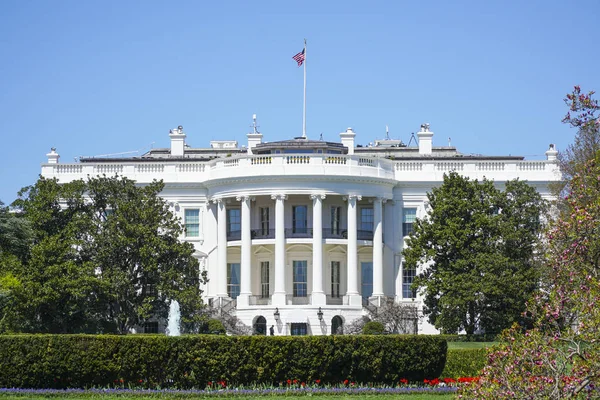 The White House in Washington - Oval Office - WASHINGTON, DISTRICT OF COLUMBIA - April 8, 2017 — стоковое фото