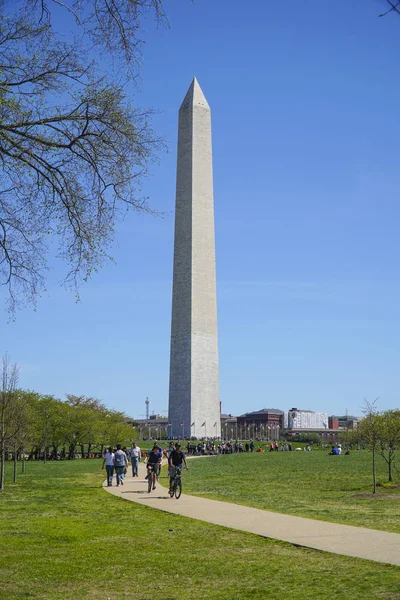 Washington Monument in Washington DC - WASHINGTON, DISTRICT OF COLUMBIA - APRIL 8, 2017