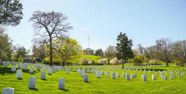 Monumento famoso en Washington - El Cementerio de Arlington - WASHINGTON, DISTRICTO DE COLUMBIA - 8 DE ABRIL DE 2017 — Foto de Stock