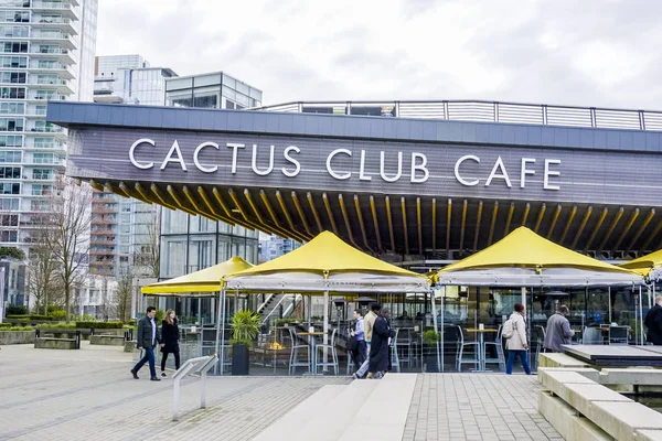 Cactus Club Cafe em Vancouver - VANCOUVER - CANADA - 12 de abril de 2017 — Fotografia de Stock