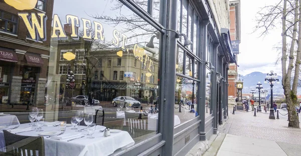 Magnifique quartier Gastown à Vancouver - la vieille ville historique - VANCOUVER - CANADA - LE 12 AVRIL 2017 — Photo