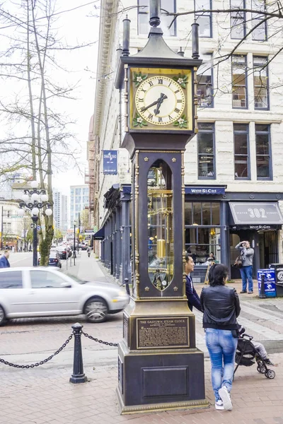 バンクーバー - 古い町 - バンクーバー - カナダ - 2017 年 4 月 12 日の有名なランドマークの美しい蒸気時計 — ストック写真