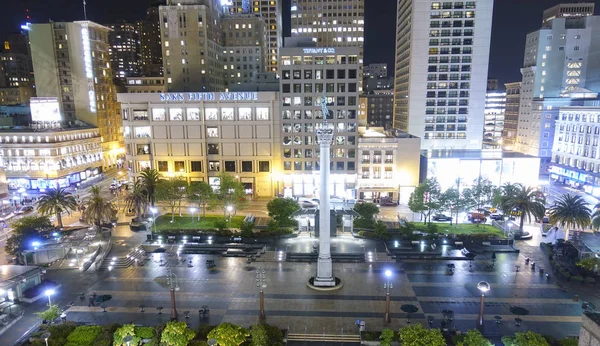 Schöner San Francisco Union Square bei Nacht - San Francisco - Kalifornien - 17. April 2017 — Stockfoto
