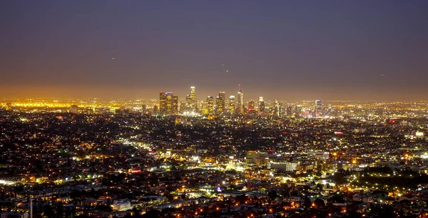 Büyük şehir arasına Los Angeles gece - hava göster - Los Angeles - California - 19 Nisan 2017