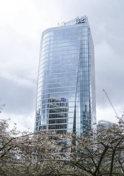 Moderne B5 Immeuble à bureaux à Vancouver - VANCOUVER - CANADA - LE 12 AVRIL 2017 — Photo