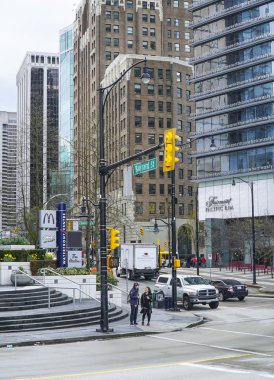 Sokak köşesinde Vancouver Waterfront - Vancouver - Kanada - 12 Nisan 2017