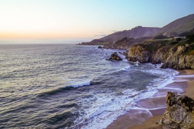 Pacific Coast adlı konser Sur - güzel bir akşam görünümü