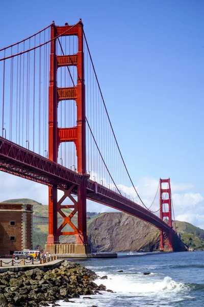 Γέφυρα Γκόλντεν Γκέιτ - προβολή από το σημείο φρούριο - Σαν Φρανσίσκο - Καλιφόρνια - 18 Απριλίου 2017 — Φωτογραφία Αρχείου
