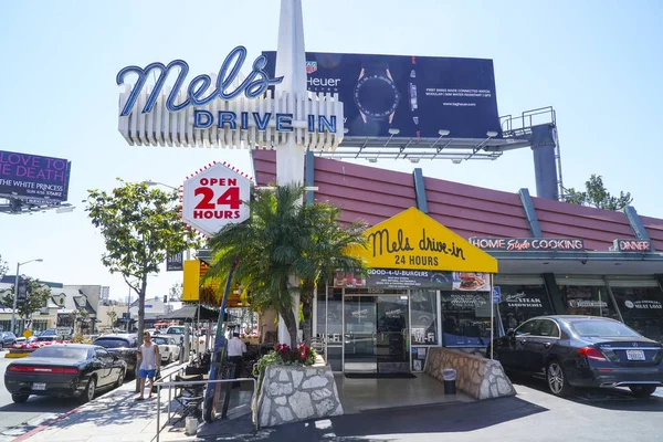 Famous Mels Diner at Sunset Blvd in Los Angeles - LOS ANGELES - CALIFORNIA - APRIL 20, 2017 — Stock Photo, Image