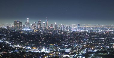 Havadan görünümü gece - Griffith Gözlemevi görünümünden - Los Angeles - California - 20 Nisan 2017 tarafından Los Angeles şehir üzerinde