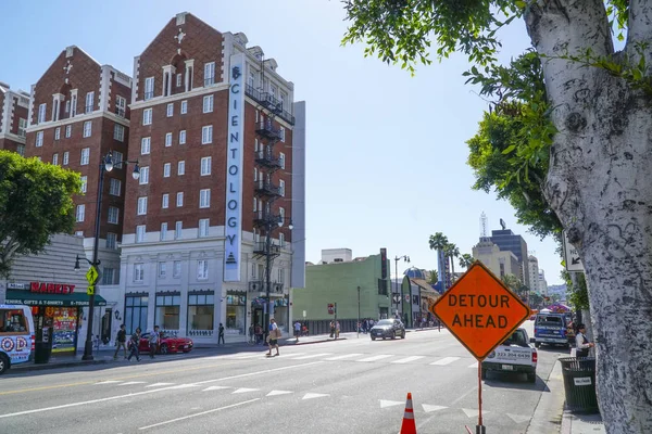 Skientology Building Hollywood Boulevardilla Los Angelesissa - LOS ANGELES - CALIFORNIA - huhtikuu 20, 2017 — kuvapankkivalokuva