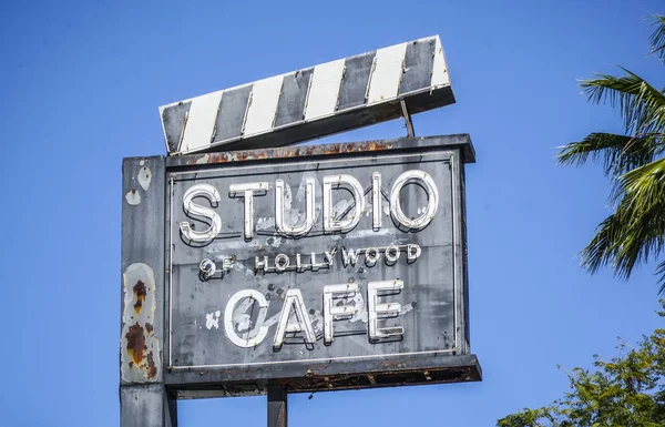 ハリウッド ・ スタジオ カフェ ハリウッド - ロサンゼルス - カリフォルニア - 2017 年 4 月 20 日 — ストック写真