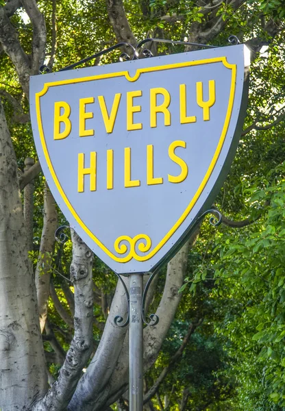 Famoso cartel de Beverly Hills - LOS ÁNGELES - CALIFORNIA - 20 DE ABRIL DE 2017 — Foto de Stock