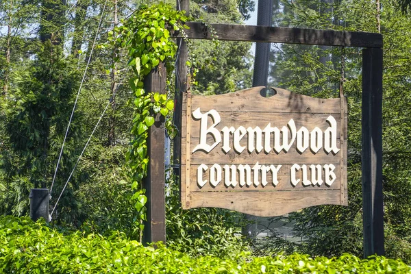 Brentwood Country Club in Los Angeles - LOS ANGELES - CALIFORNIA - APRIL 20, 2017 — Stock Photo, Image