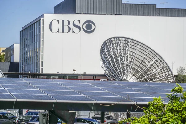 CBS Studios en Los Ángeles - LOS ÁNGELES - CALIFORNIA - 20 DE ABRIL DE 2017 — Foto de Stock