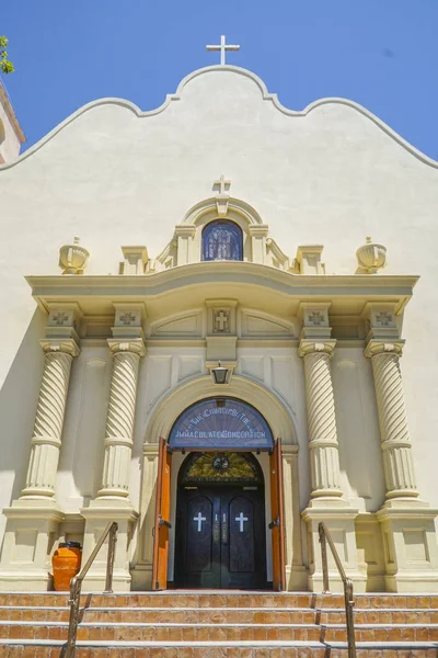 Костел Непорочного Зачаття у Сан-Дієго - Сан-Дієго - Каліфорнія - 21 квітня 2017 — стокове фото