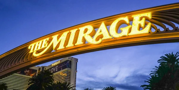 A Mirage - esti kilátás - Las Vegas Las Vegas - Nevada - 2017. április 23. — Stock Fotó