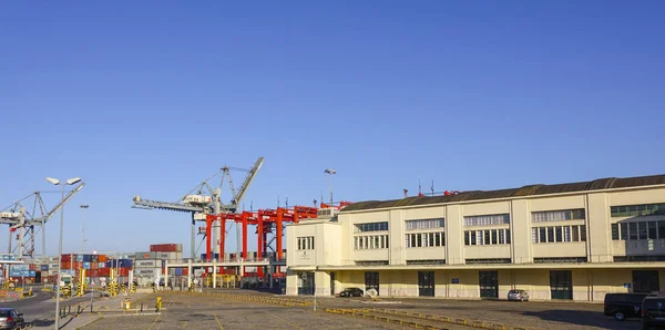 Oficina de Administración del Puerto de Lisboa - LISBOA - PORTUGAL - 17 DE JUNIO DE 2017 — Foto de Stock