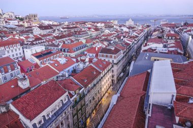 Lizbon - Lizbon - Portekiz - 17 Haziran 2017 rooftops üzerinde